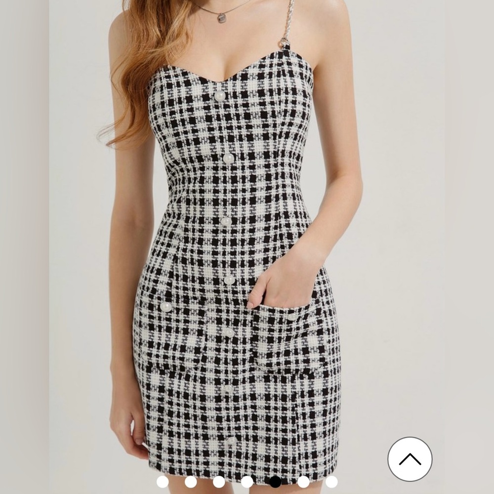 NEW! AIR SPACE Small Bead Buttons Mini Dress (Black)